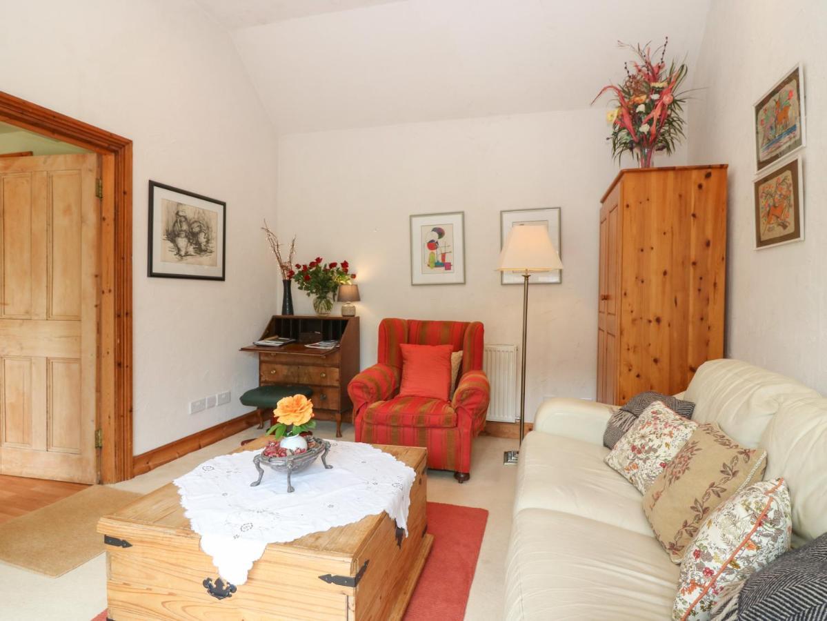 The Coach House Villa Duns Bagian luar foto