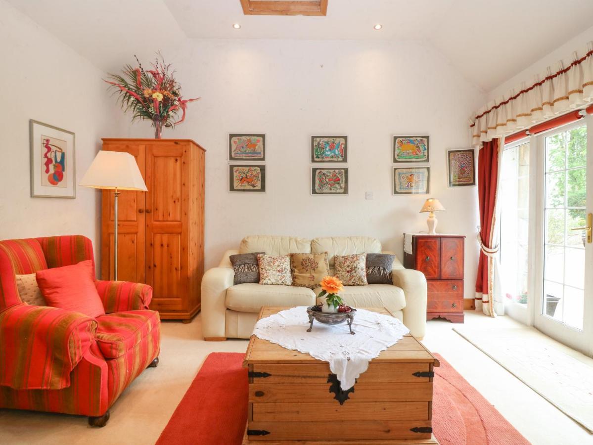 The Coach House Villa Duns Bagian luar foto